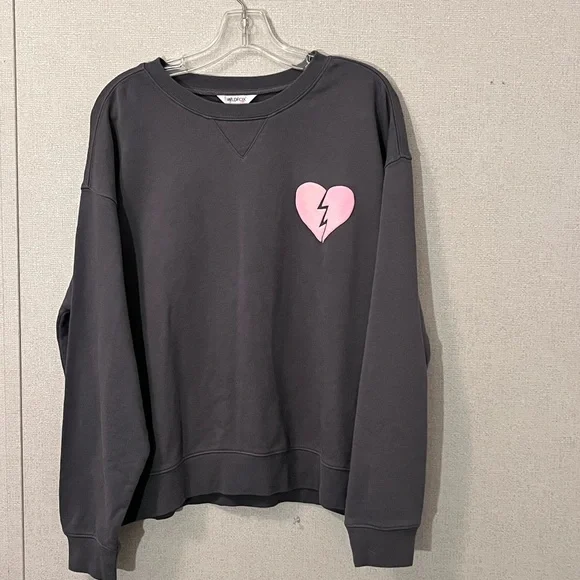 Wildfox I Wish It Was Saturday Grey Sweatshirt Heart Graphic 💔 Size Large - Picture 6 of 10